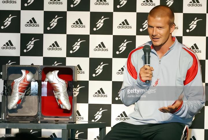 adidas猎鹰7指纹_adidas predator pulse db 723_猎鹰足球鞋