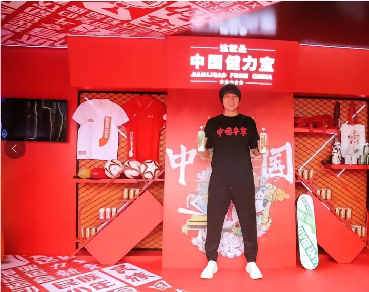 李铁国家队教练争议_中国足球换李铁_国足教练现在是谁