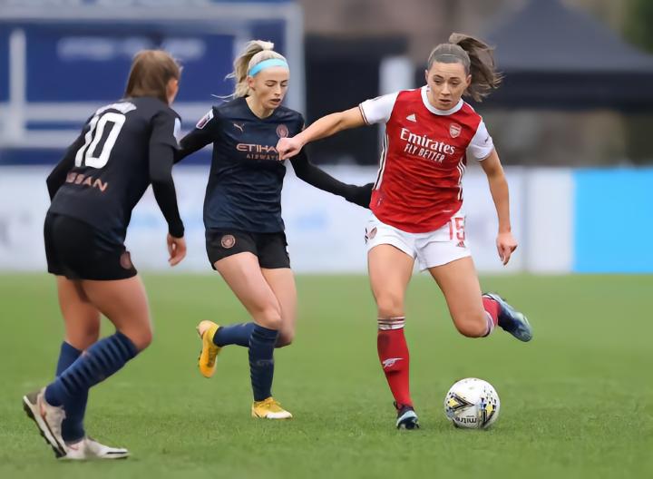 英格兰女足_阿森纳女足迪拜门事件影响_阿森纳女足2021年表现