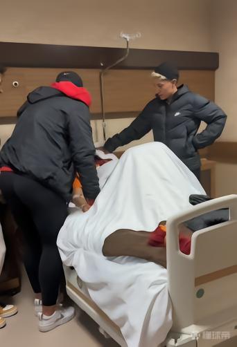 李佳悦_中国女足李佳悦 加拉塔萨雷 鼻梁骨骨折