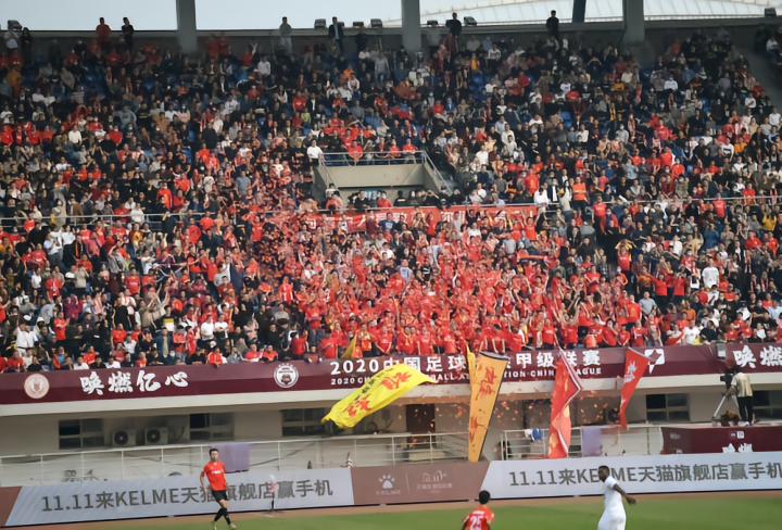 四川足球德比_成都蓉城队_成都蓉城VS深圳新鹏城
