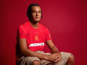 官方：米堡从热刺签下后卫阿什利-菲利普斯，合同为期5年