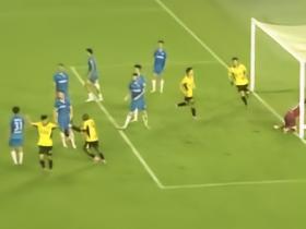 广东广州豹3-0大胜无锡吴钩，韩轩双响，王靖斌破门