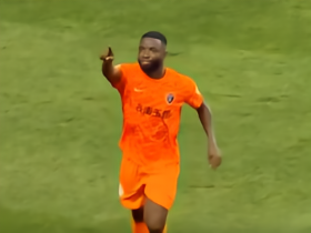 云南3-1逆转10人英博，奥斯卡梅开二度，毛伟杰染红
