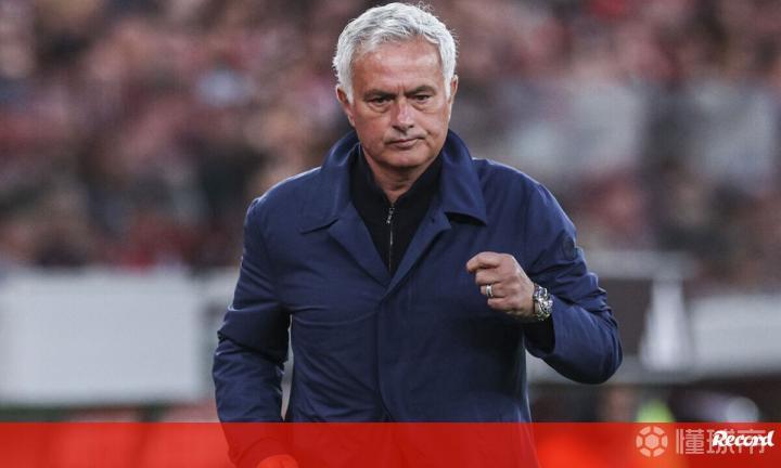 记录报:穆帅好友称本菲卡5月初已知皇马协议