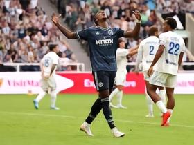 纽卡1-1斯特拉斯堡，奥苏拉、亚辛破门，奇尔韦尔、威洛克伤退