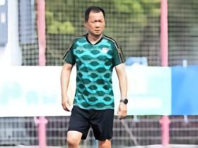 上观：港甲属于半职业联赛，59岁朱骏仍未能实现职业球员梦想