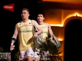 谢定峰/苏伟译2-0金元浩/徐承宰，晋级羽毛球世锦赛男双决赛