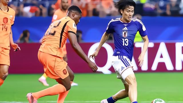 日本替补球员封闭训练赛2-0日本U19，小川航基、町野修斗破门