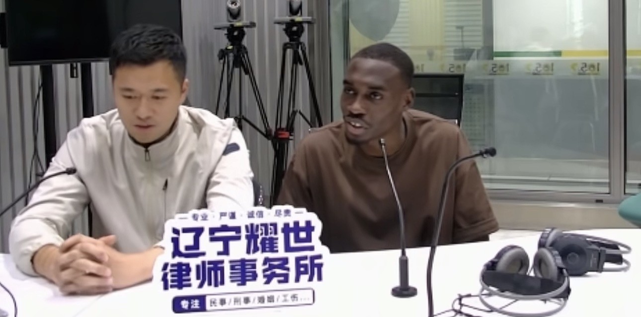 马马杜：5月份球队压力很大，打进乌龙球像“背叛”了俱乐部