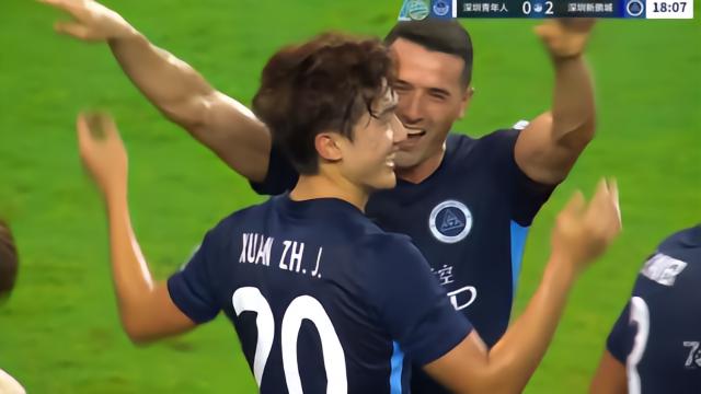 半场：新鹏城3-0青年人，玄智健轰世界波，杜加利奇自摆乌龙