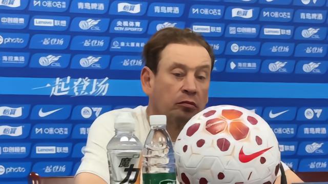 斯卢茨基：阿苏埃明天可以出战；内援方面暂还没有调整的计划