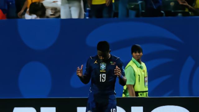 巴西3-0海地赛后,恩德里克发布了社媒