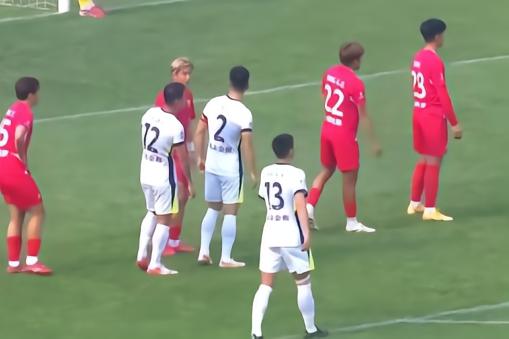 三镇点球大战4-3客胜青岛红狮晋级，闵紫曦制胜