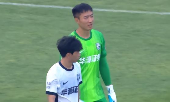 三镇点球大战4-3客胜青岛红狮晋级，方镜淇扑点，闵紫曦制胜
