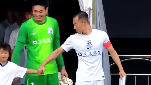 吴曦：足协杯取胜是球队团结的表现；感受到了家乡球迷的热情