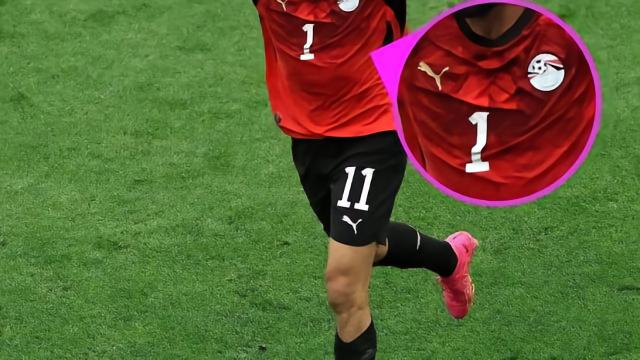 彪马慌不慌？11变成1 ，埃及球员庆祝时球衣号码脱落