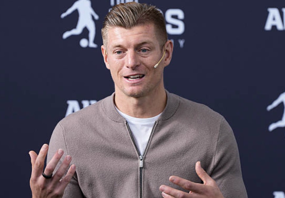 西媒：皇马想让克罗斯成为高层和球员之间的“桥梁”