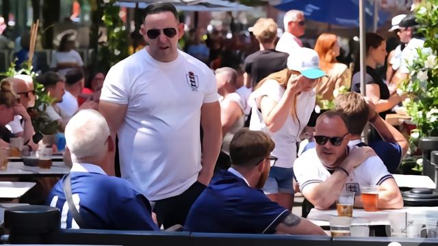 奇怪的胜负欲？英格兰球迷：我们要在波士顿“喝倒”苏格兰人