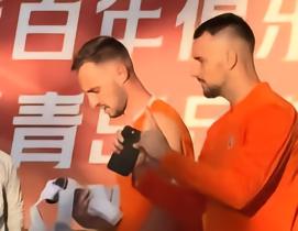 记者：海牛队两名塞尔维亚外援本周六能否复出目前仍是未知数