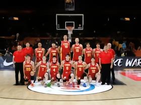 半场战报：中国女篮29-49落后美国女篮，罗欣棫11+5，韩旭6分