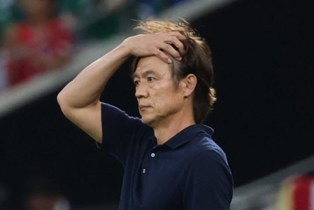 洪明甫：球员们尽了全力，比赛结果是教练的责任