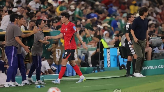 金玟哉：对平局即可出线却输球感到抱歉；会全力准备下一战
