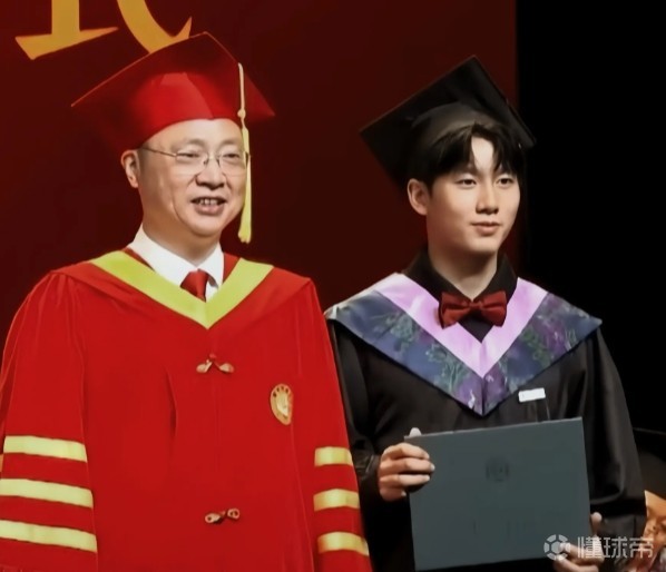 大学毕业，向余望：会尽120%努力去实现国足进世界杯的梦想
