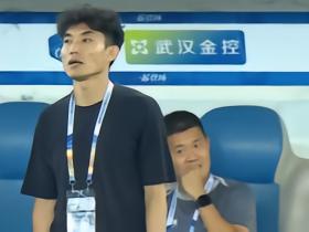 郑智：比赛激烈但不是特别流畅，对结果比较满意