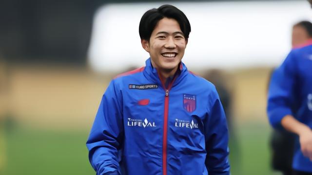 播客节目：日本中场佐藤龙之介计划下周接受瓦伦西亚体检