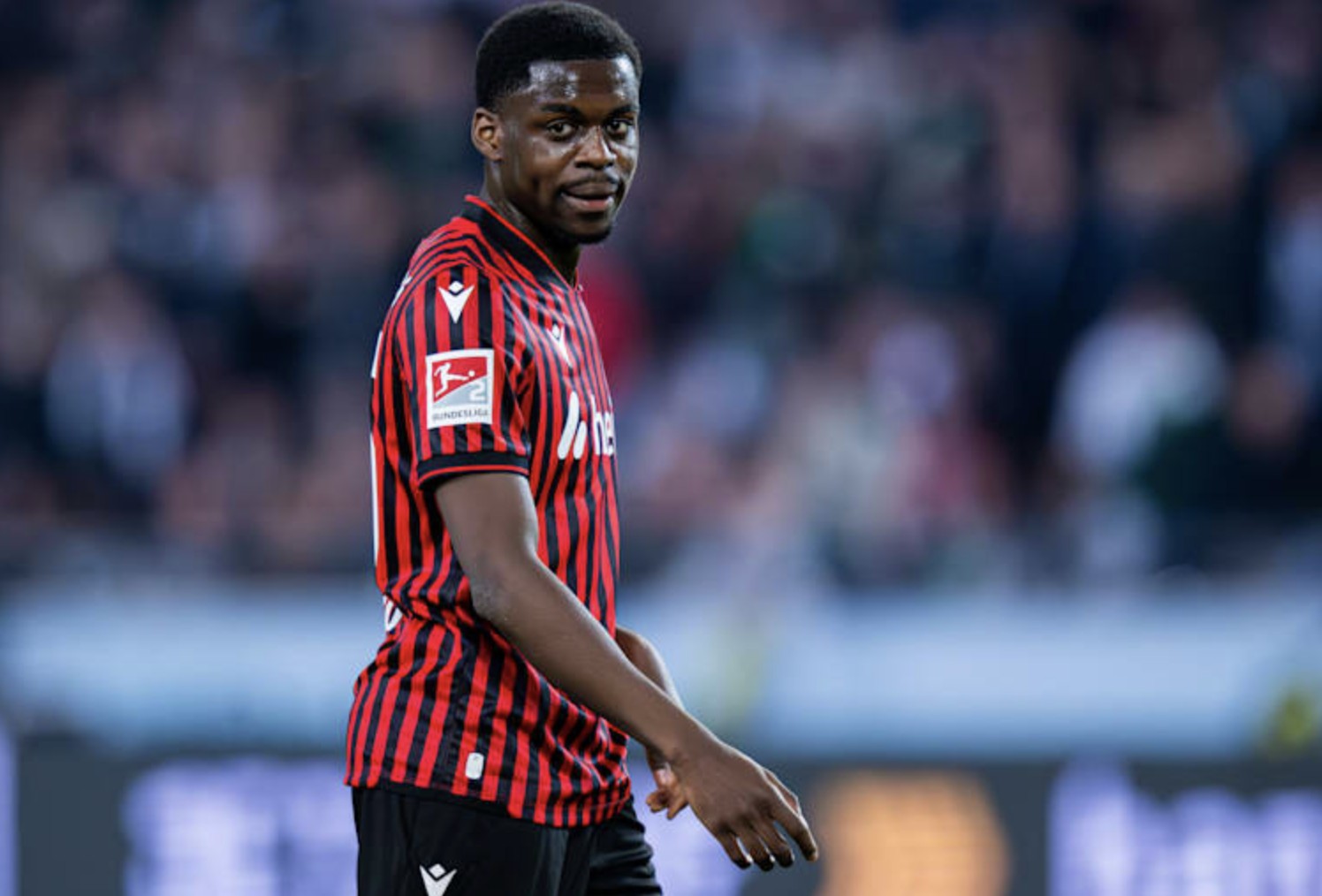 图片报：拜仁正在考虑在下赛季将阿塞科提拔进一线队顶替磁卡