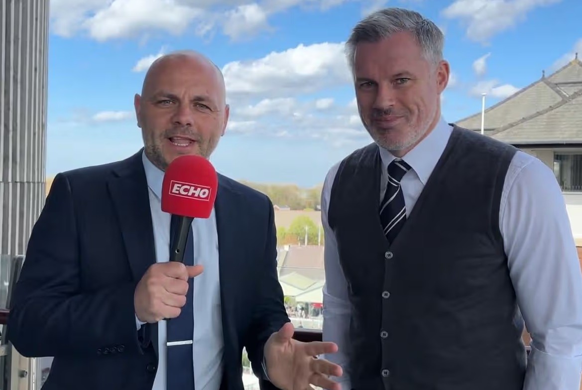 卡拉格：斯洛特毕竟带队拿过英超冠军，凭这点我会一直认可他