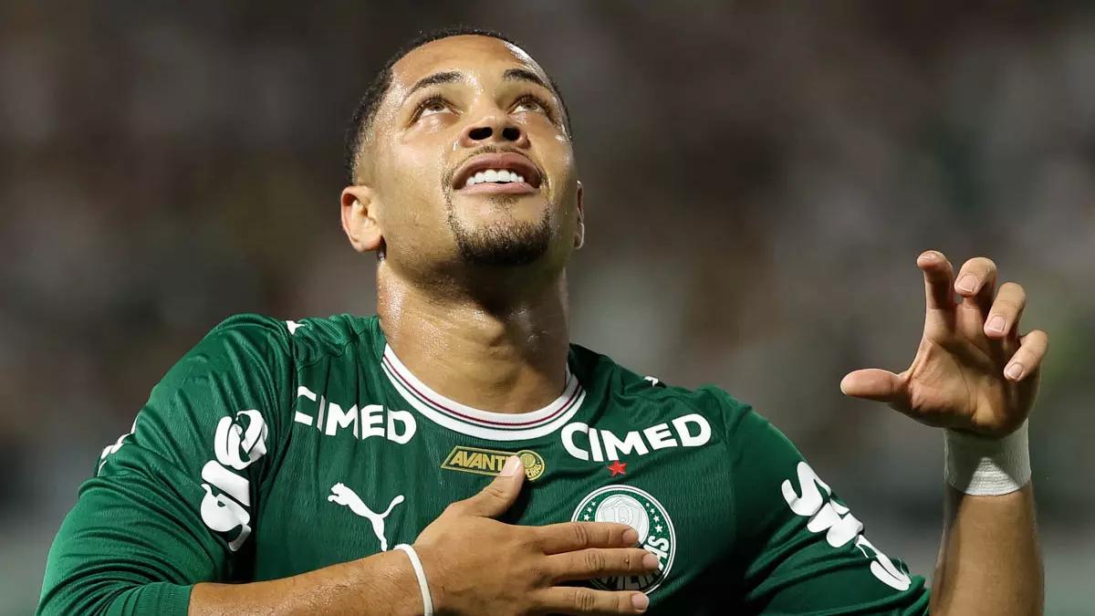 每体分析罗克在巴萨失败原因：缺乏机会、媒体压力和竞技压力