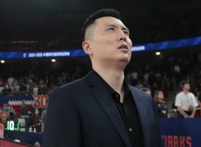 卢伟：我也想看白边和麦基的对决，很遗憾他和洛夫顿都没法打