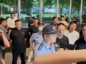 网传昨日赛后部分河南球迷在成都球迷下榻酒店闹事，警方介入