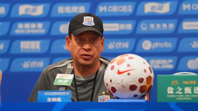 斯卢茨基：特谢拉下周可以和球队合练，李可目前在欧洲进行手术