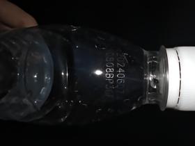 周六在航体买的水，当时人太多直接