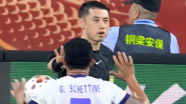 津媒：黄翼执法津门虎又有争议判罚，津门虎已决定向足协申诉