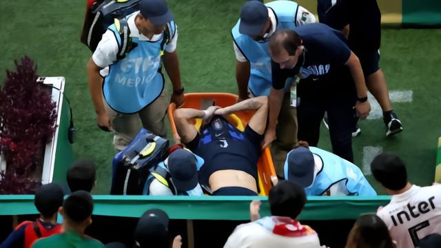 英媒：乌加特可能伤缺9-12个月，曼联最多可向FIFA索赔578万镑