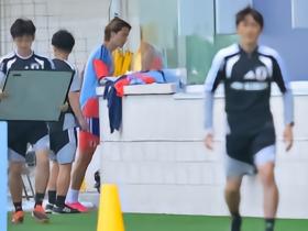 日媒：板仓滉缺席日本队合练，留在室内进行恢复调整
