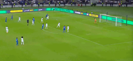 半场战报：利雅得新月1-1萨德，米林科维奇-萨维奇，克劳迪尼奥破门