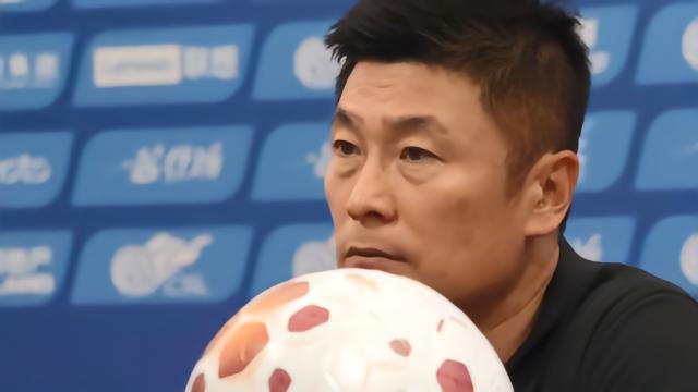 李国旭：上半场20分钟后节奏被打乱；斯坦丘下场是因伤无法坚持