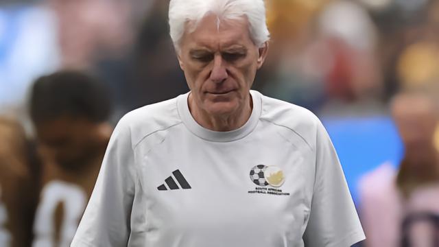 南非主帅：我们踢出了一届不错的世界杯；未来南非会更强大