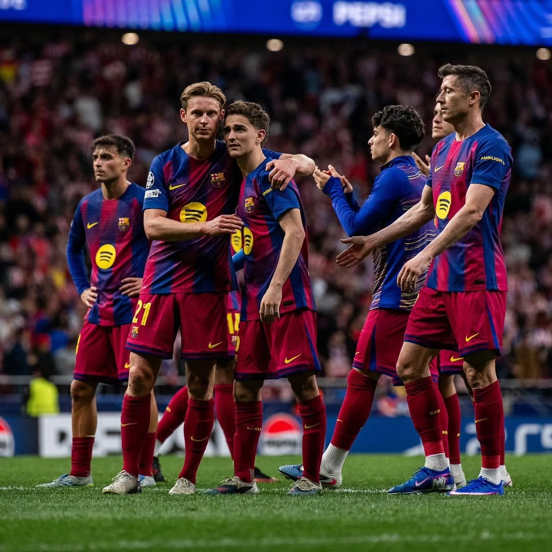 伊涅斯塔晒图鼓励巴萨：值得骄傲💙❤️巴萨加油！