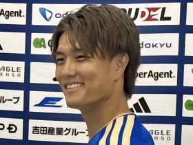 日媒：小川航基拉倒16岁新星引社媒热议