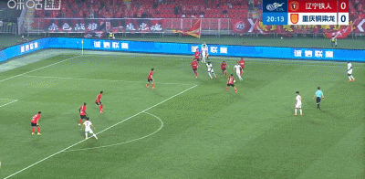 半场战报：铁人0-1铜梁龙，向余望破门，恩加德乌染红