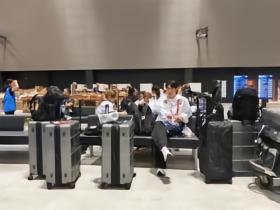 多国亚运代表队落地名古屋被困机场数小时，现场只给水不给食物