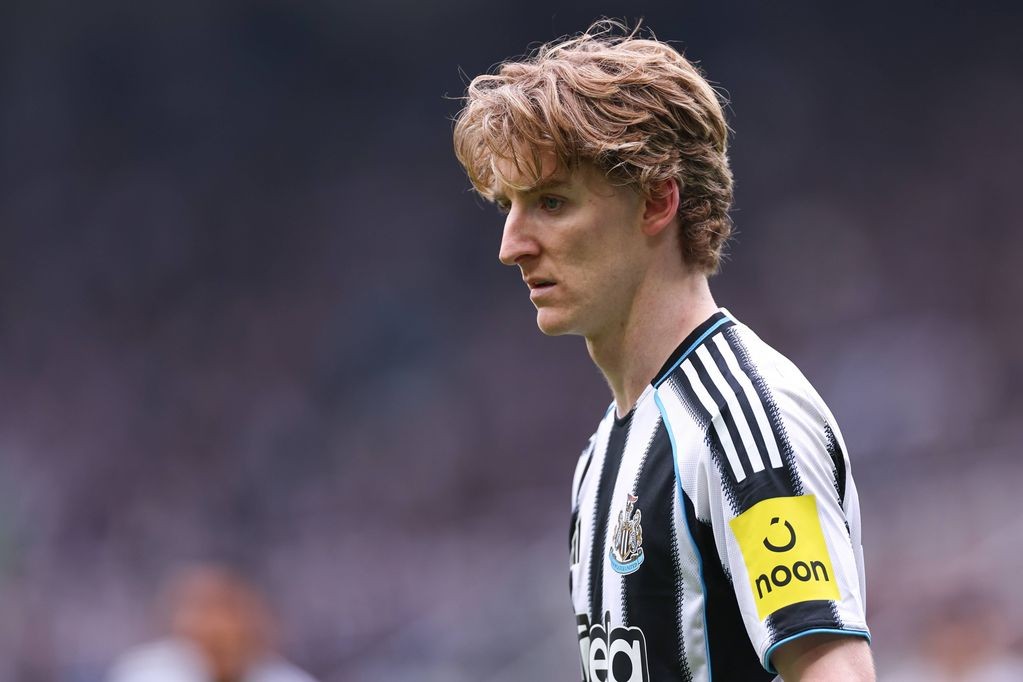 泰晤士：若拜仁愿满足7500万镑要价，纽卡愿出售安东尼-戈登