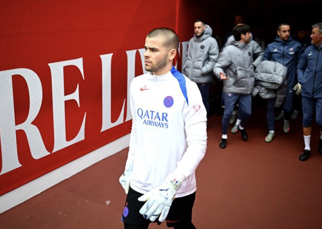 队报：舍瓦利耶相信低谷只是暂时的，他在为之后的出场做准备