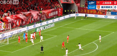 半场：海港0-2铜梁龙，恩加德乌、陈纯新破门，肯帕努伤退